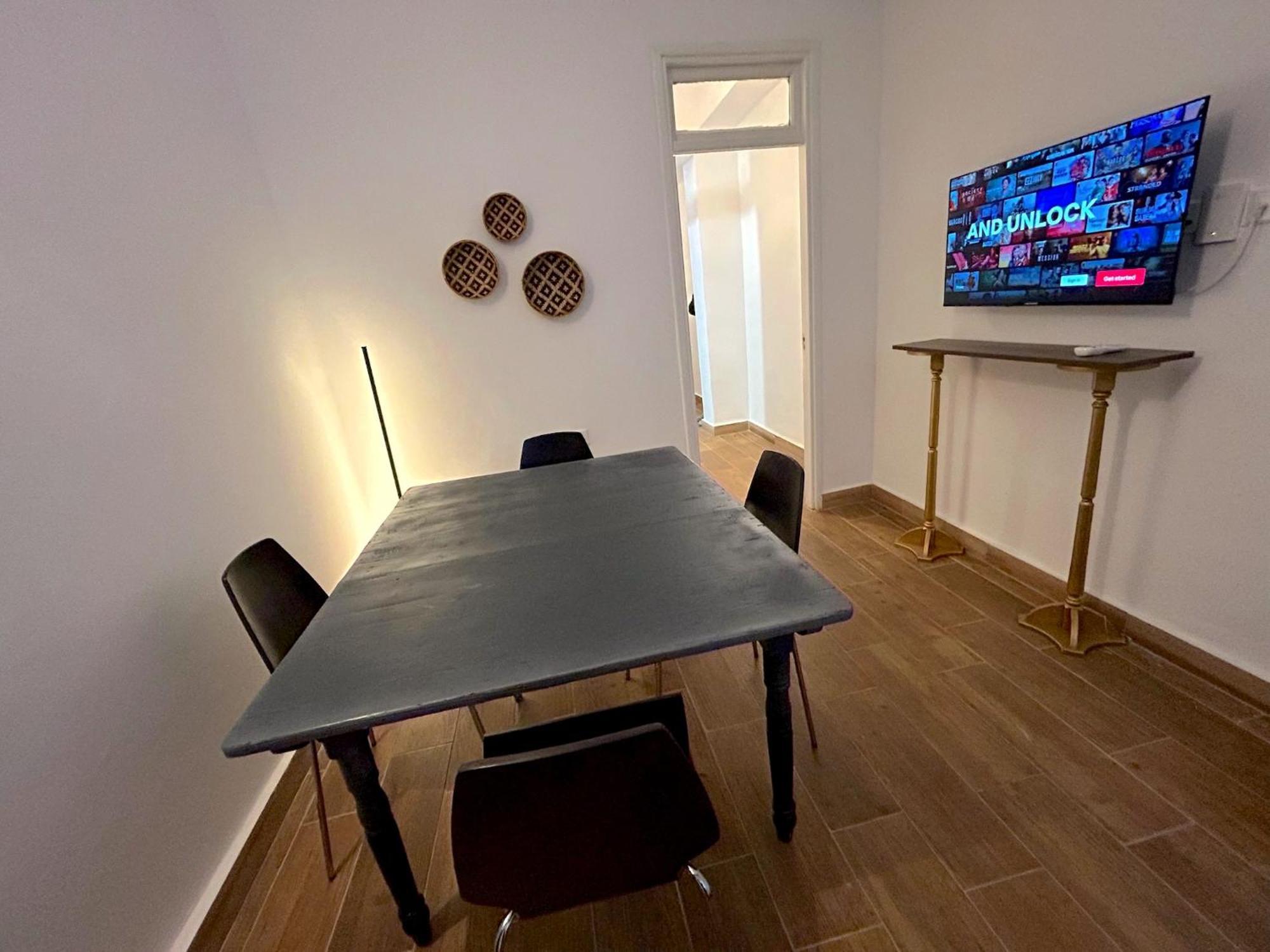 Queen Regina Suites By Platform 357 Nicosia Luaran gambar
