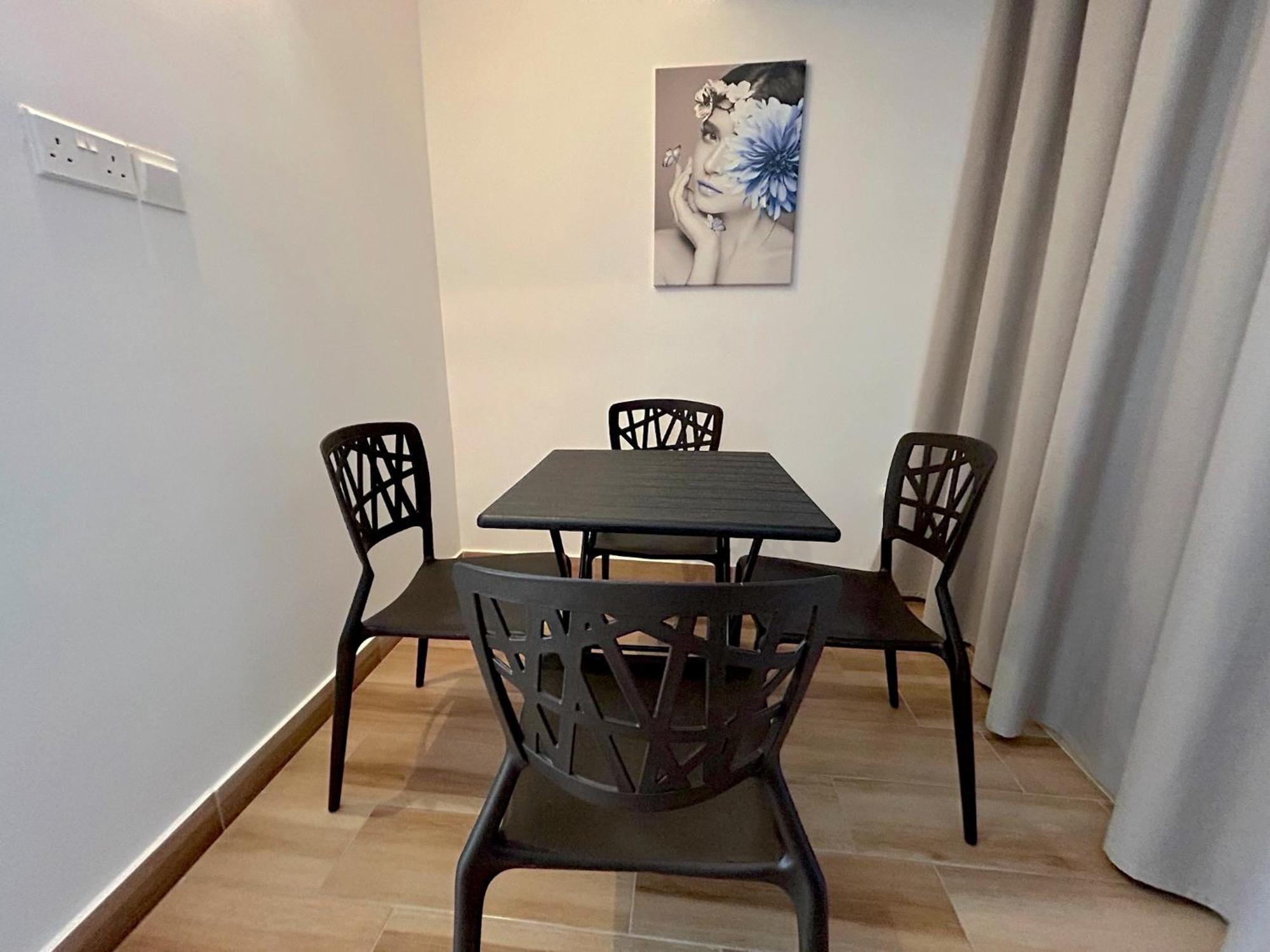 Queen Regina Suites By Platform 357 Nicosia Luaran gambar