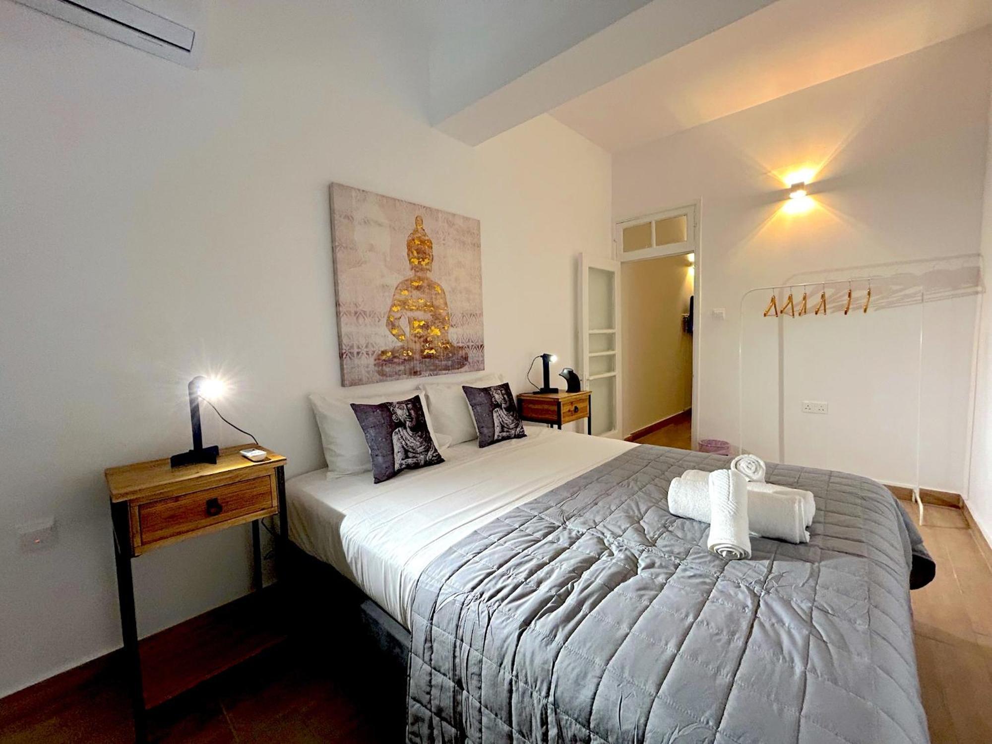 Queen Regina Suites By Platform 357 Nicosia Luaran gambar