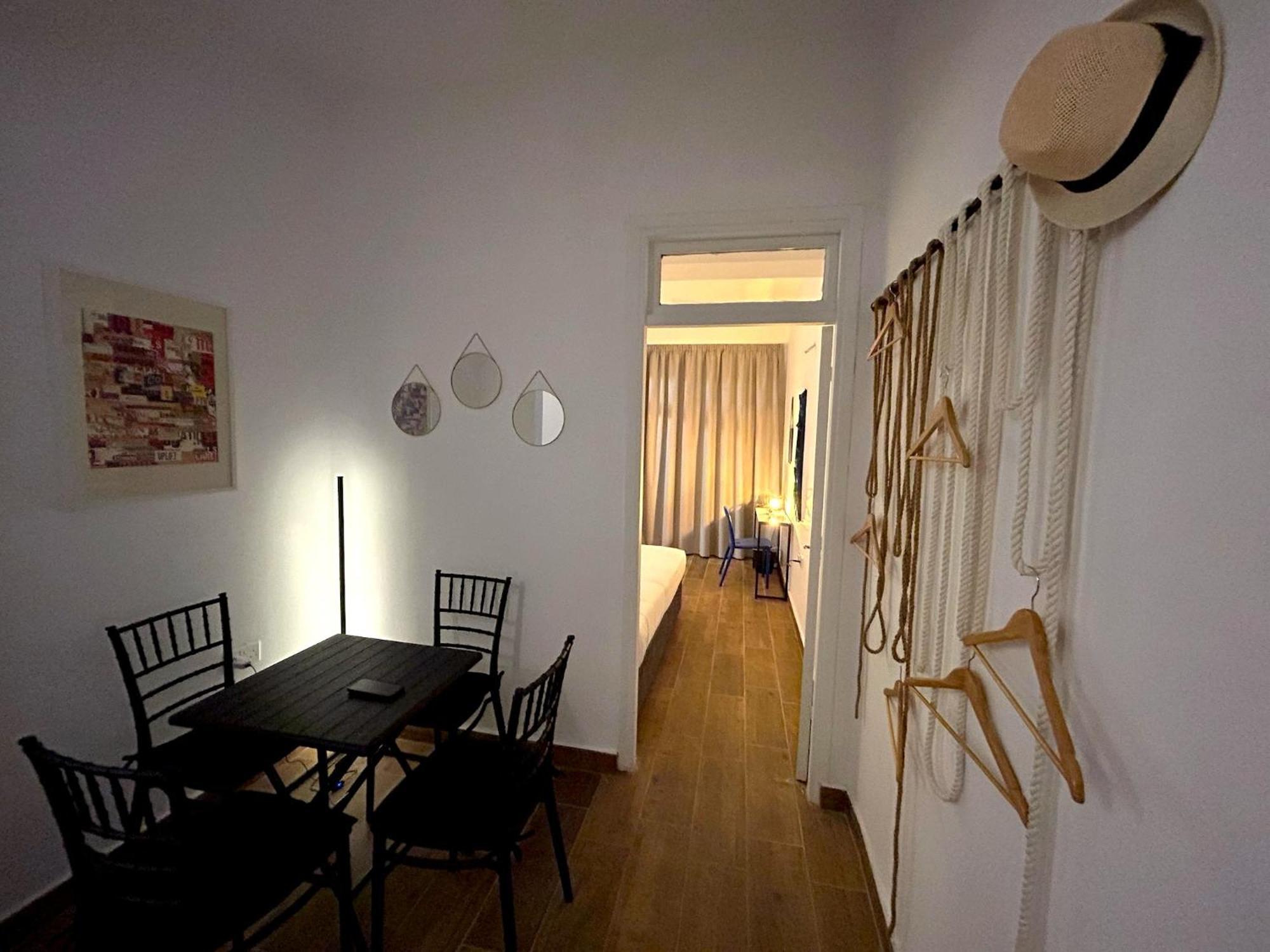 Queen Regina Suites By Platform 357 Nicosia Luaran gambar
